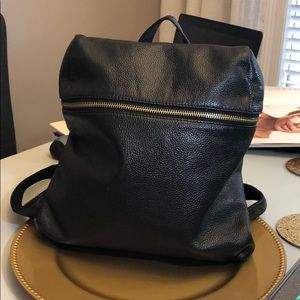 H&Butler Black leather smart charge backpack purse